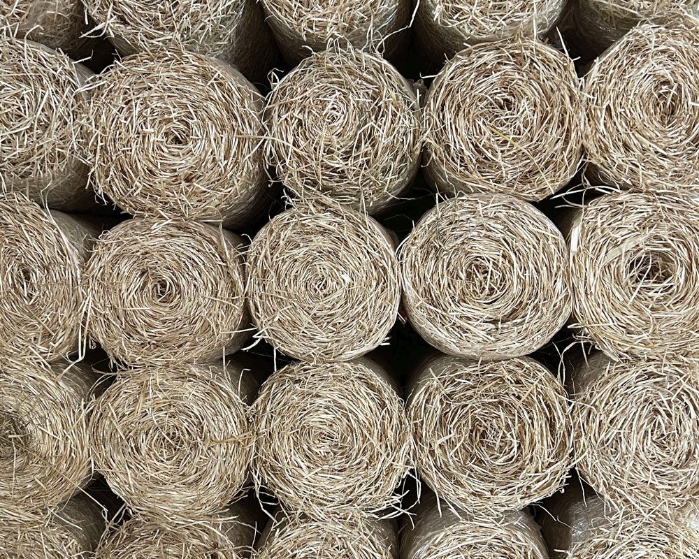 Straw Matting vs. Coir Matting